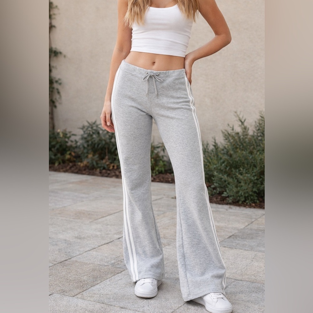 Abercrombie & Fitch Women's Light Gray Flared Joggers